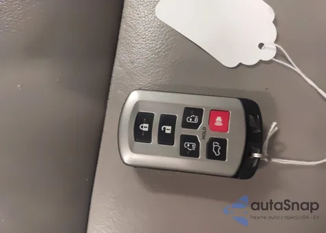 2018 Toyota Sienna Xle 8 Passenger z USA, uszkodzony, nr VIN 5TDYZ3DC7JS957996